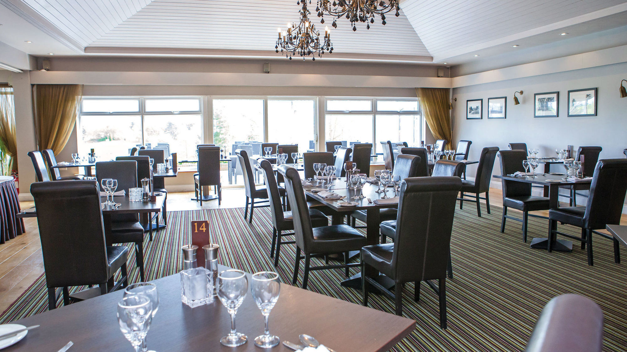 Stoke By Nayland Hotel, Golf & Spa Leavenheath Restaurant photo
